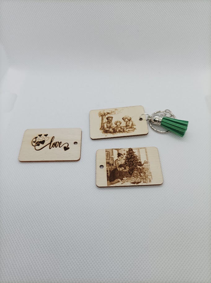 🔑 Porte-clés Personnalisable « LOVE IMAGE » – Bois de Hêtre Naturel