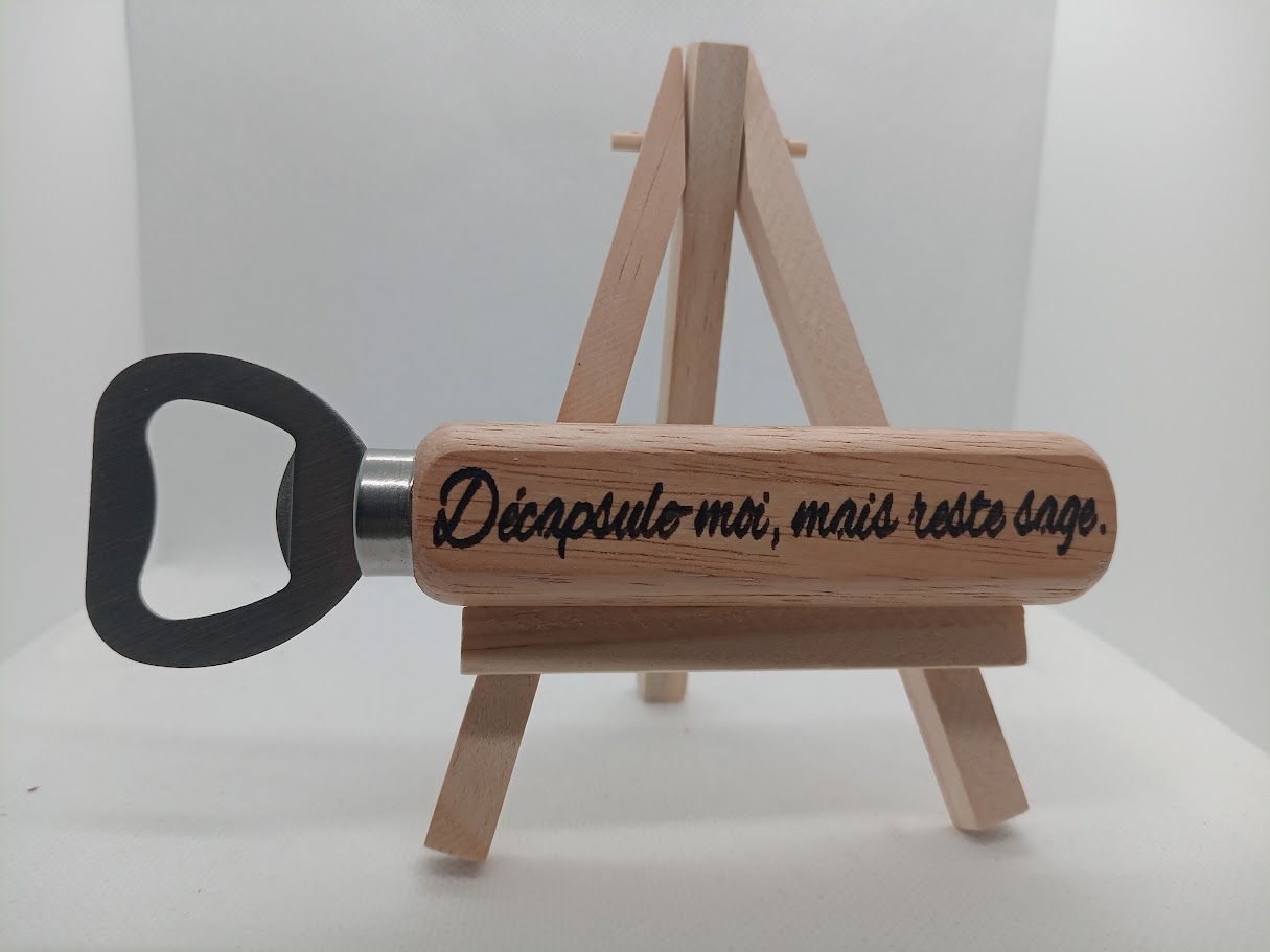 🍻 Ouvre-bouteille en Bois Personnalisable – Bambou Naturel