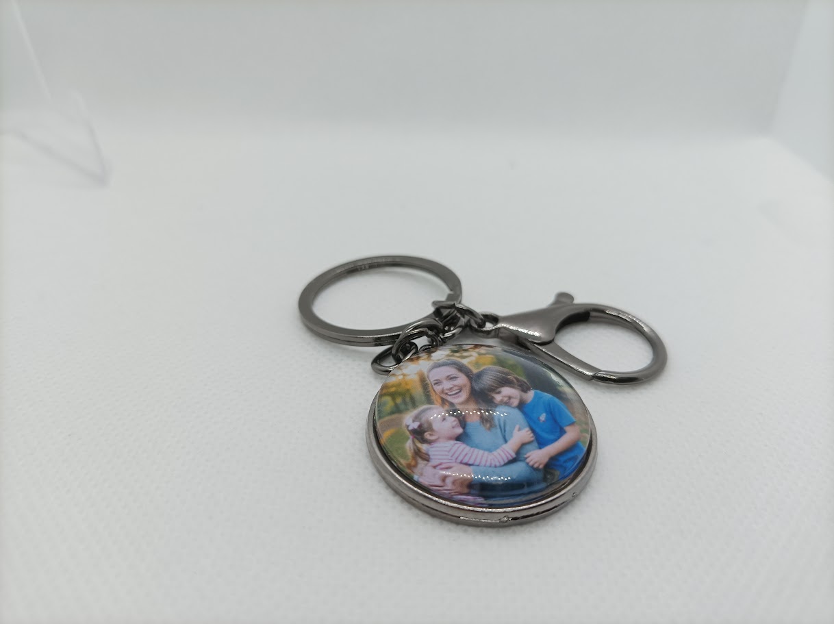 🗝️ Porte-Clés Métallique Personnalisable – 30 × 30 mm