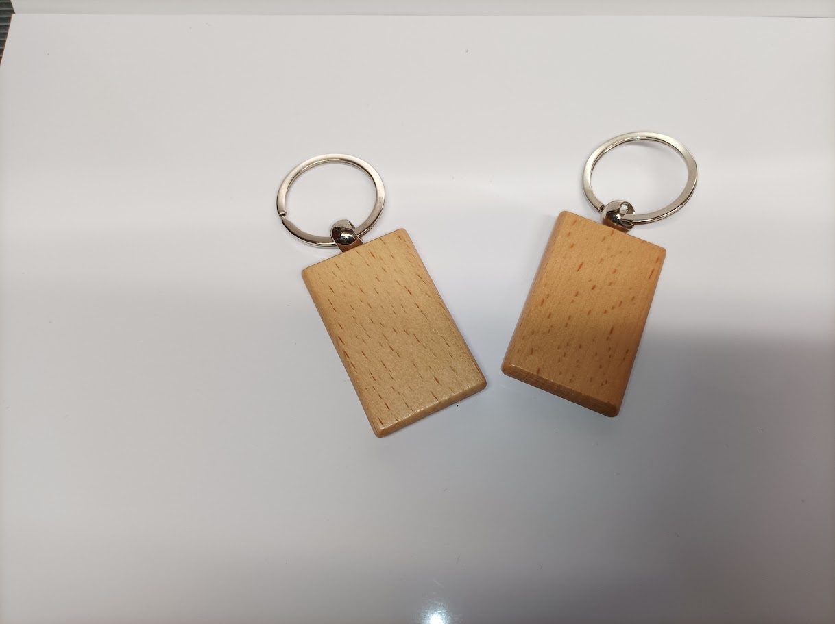🔑 Lot de 10 Porte-clés en Bois Personnalisés – Forme Rectangulaire